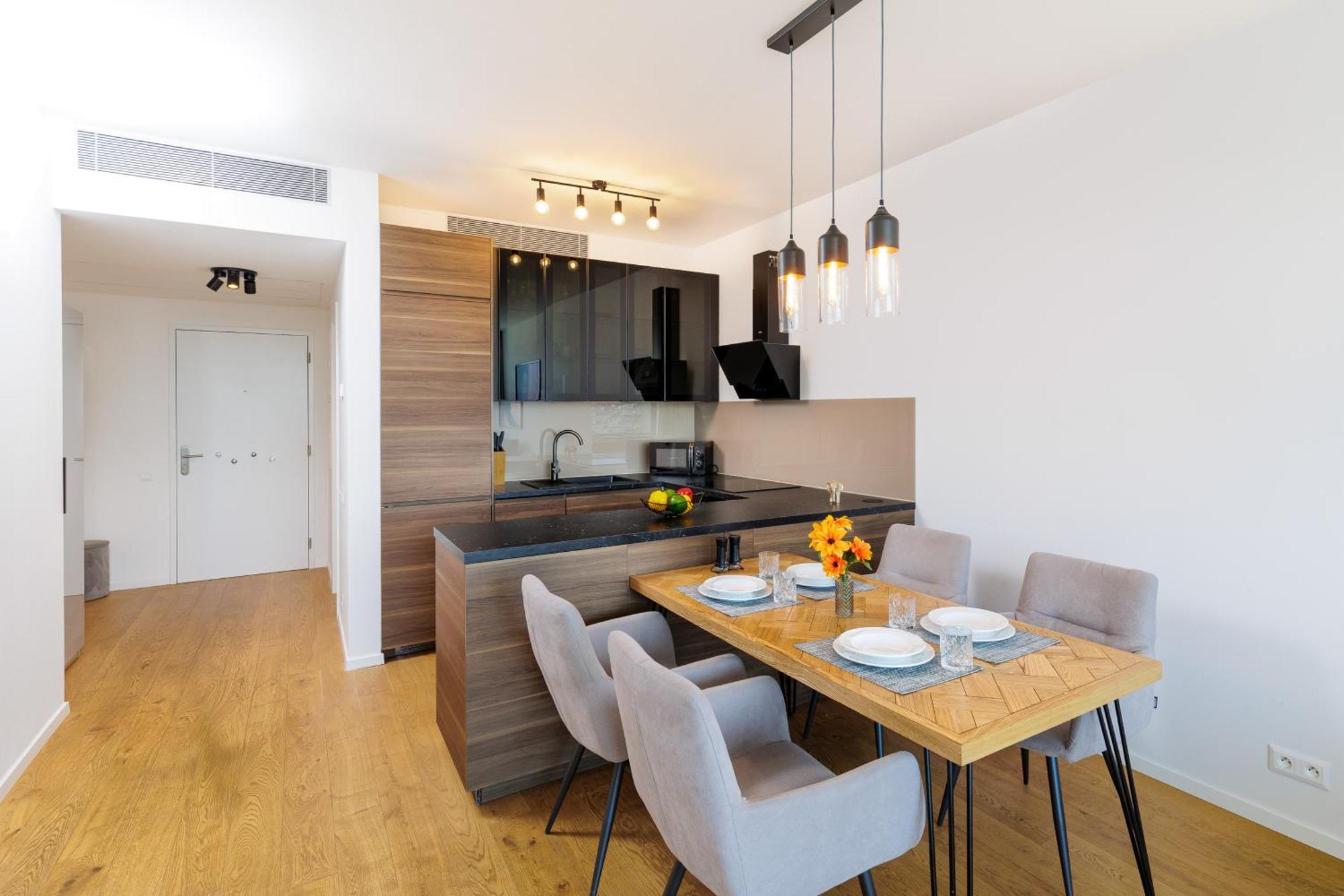 Sky Park 1 - Luxurious #Instaworthy Apartment In Downtown City Center With Included Parking, Best Address In Town Pressburg Exterior foto