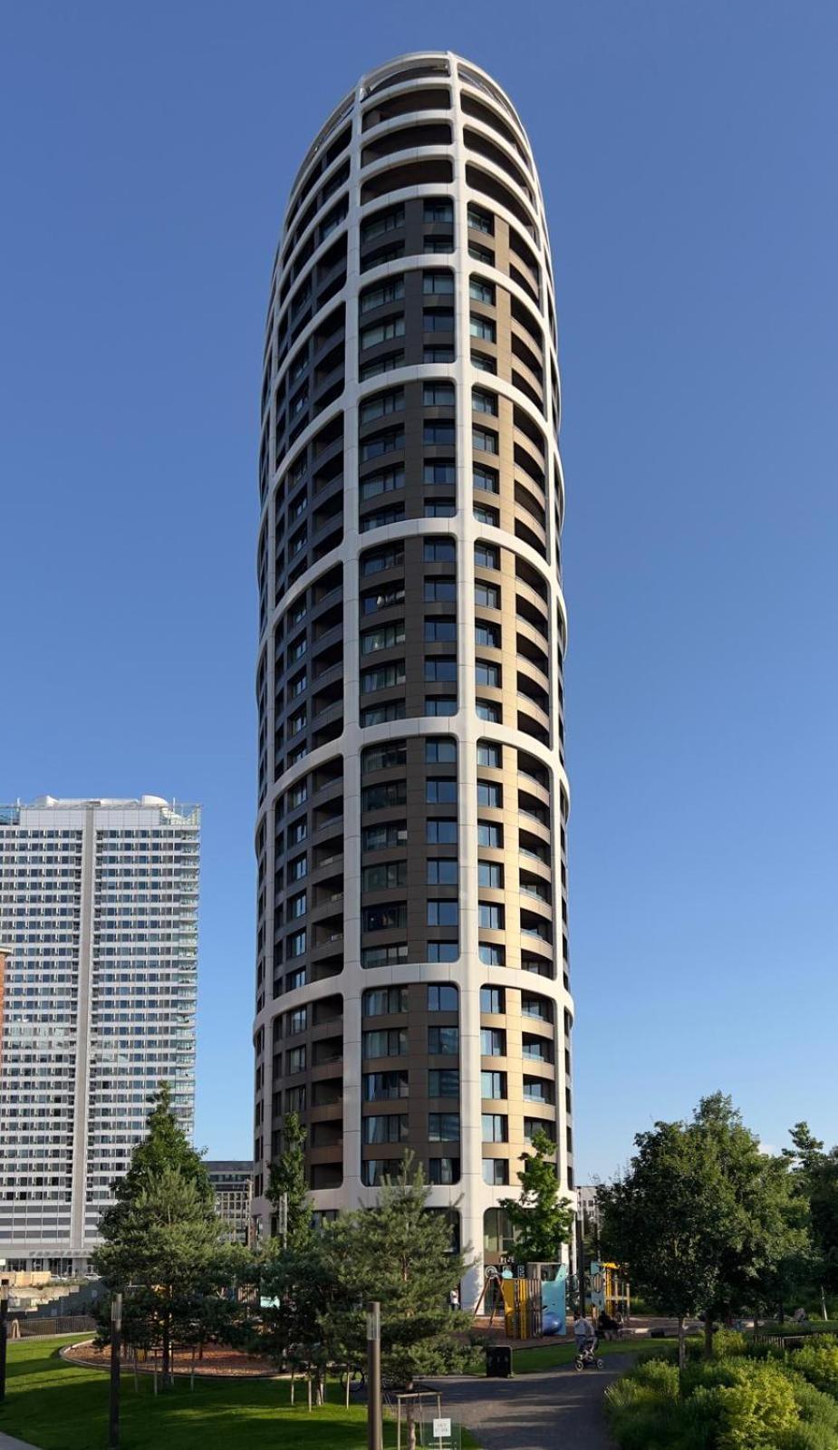 Sky Park 1 - Luxurious #Instaworthy Apartment In Downtown City Center With Included Parking, Best Address In Town Pressburg Exterior foto